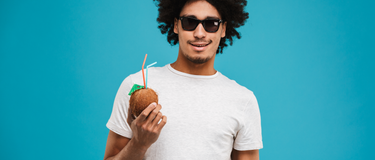 How Health-Conscious Men Enjoy a Few Drinks | Fresh Clean Tees
