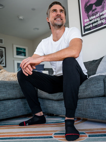 Ariel is 6'1, 175lbs and wears a size M # Black Day Off Jogger 2-Pack Lifestyle Size Medium | Fresh Clean Threads