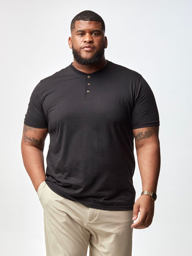 Steven is 6', 275lbs and wears a size 3XL # Black Assorted Styles Pack | Fresh Clean Threads