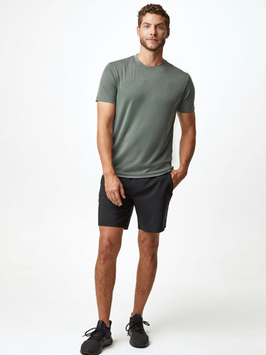 Joe is 6'2, 177LBS and wears a size L # Performance Crew Neck in Green | Motion 3-Pack | Fresh Clean Threads