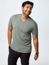 Matheus is 6', 210LBS and wears a size XL # Best Sellers V-Neck Tees 6-Pack with Mercury Green | Fresh Clean Threads
