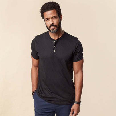 short sleeve henleys | black t-shirts
