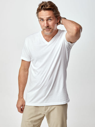 Ariel is 6'1, 175lbs and wears a size M # the best-fitting white v-neck tees on the market | Fresh Clean Threads Apparel