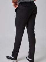 Joe is 6', 180LBS and wears a size 32x30 # Tech Pant in Stretch Material | Fresh Clean Threads