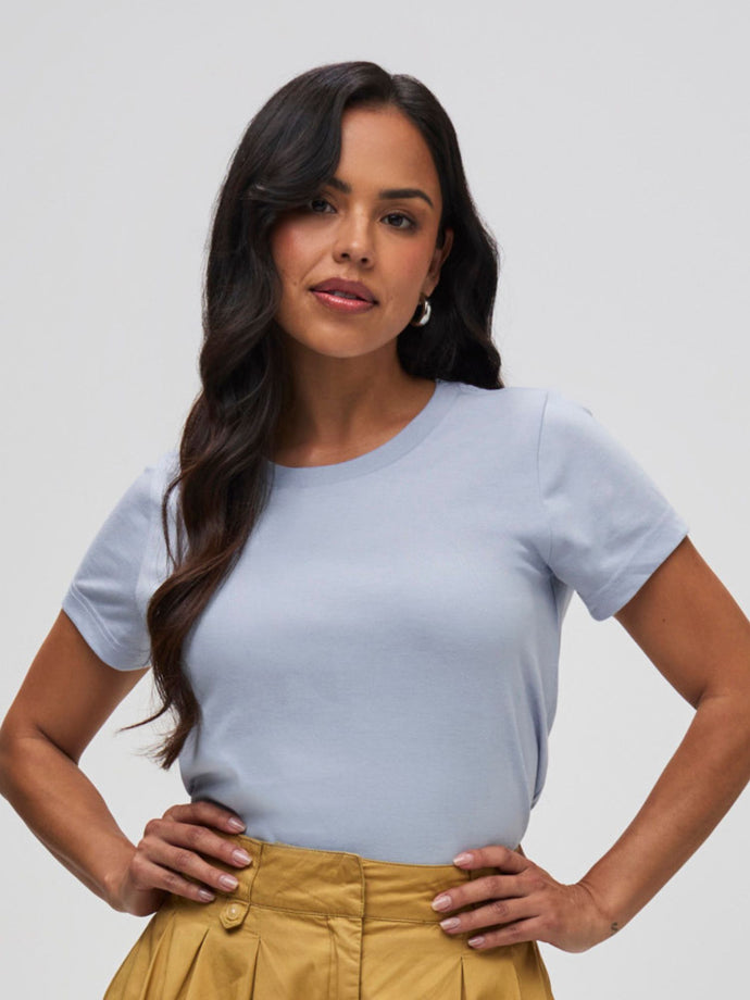 the tee you'll reach for again and again # The Tee you'll reach for again and again | Women's Tees @ FCT